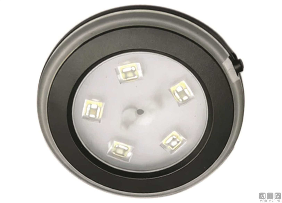 Lumagsolar LED light with solar charging - original photo Motomarine Srl