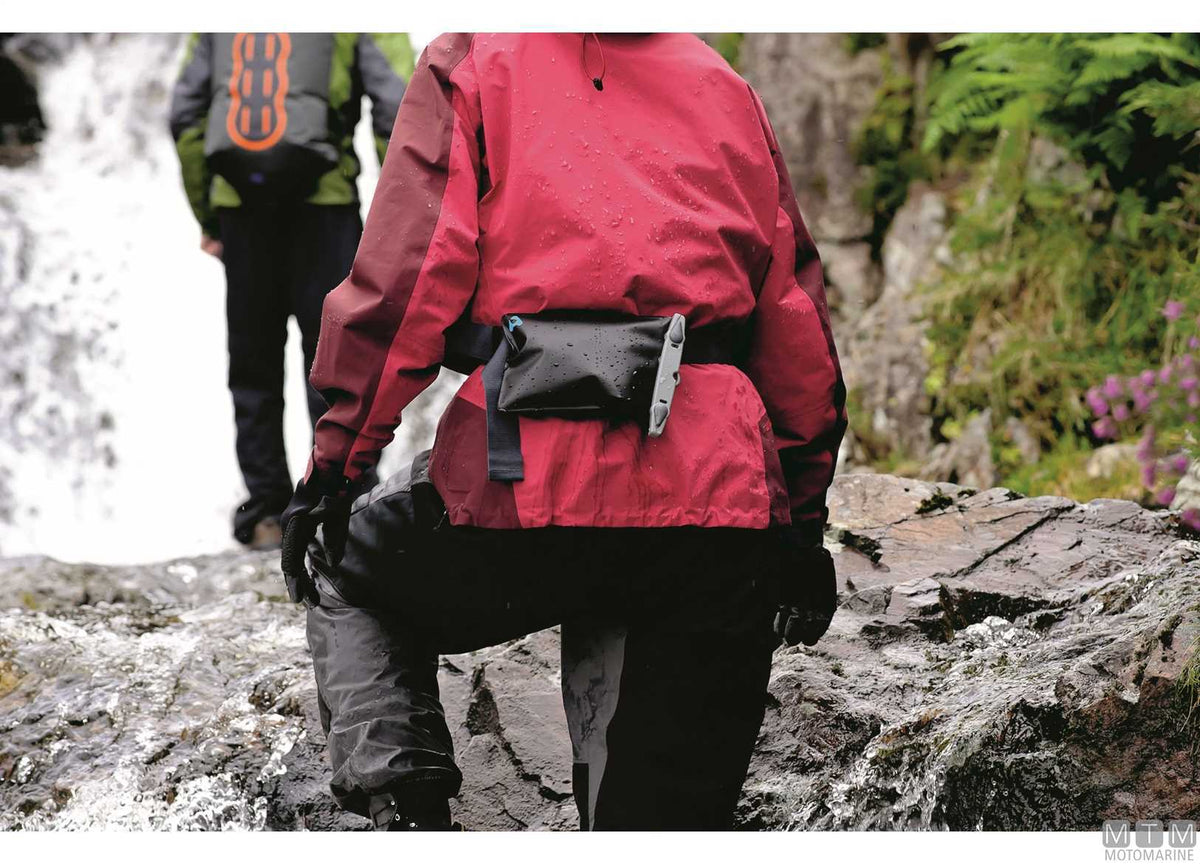 Aquapac waterproof waist pack - original photo Motomarine Srl