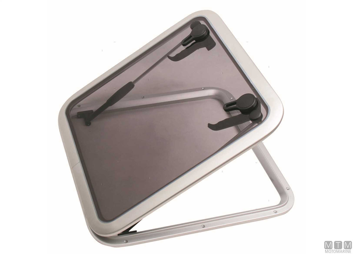 Square hatch MTM G-Type 687x687 mm in aluminium - original photo Motomarine Srl