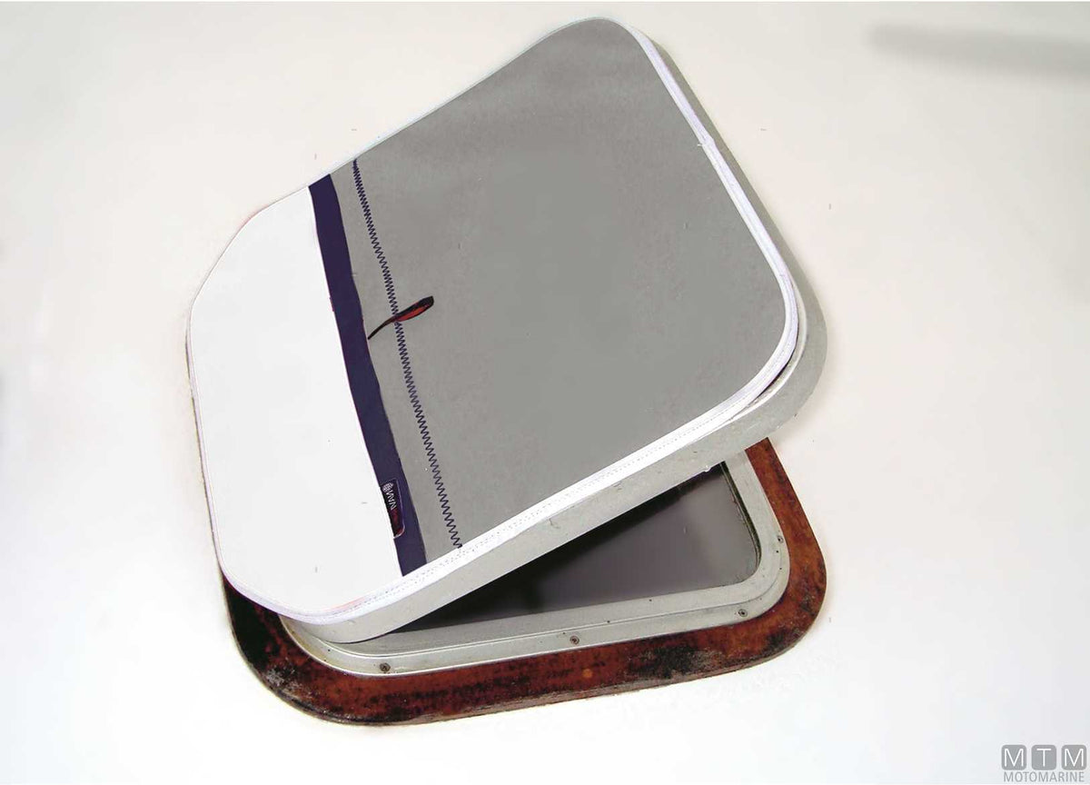 Navishell hatch cover 62x62 cm grey - original photo Motomarine Srl