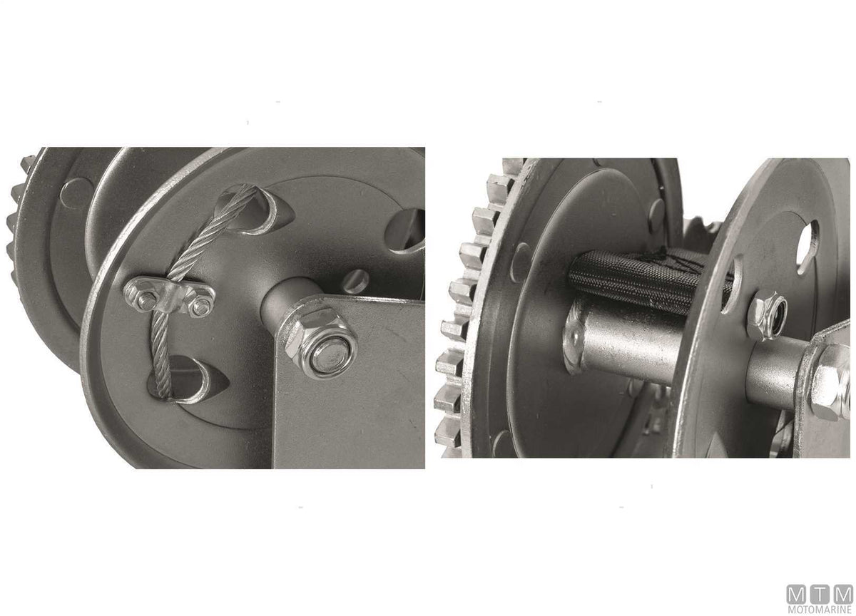 Manual trailer winch pull 635 kg - original photo Motomarine Srl
