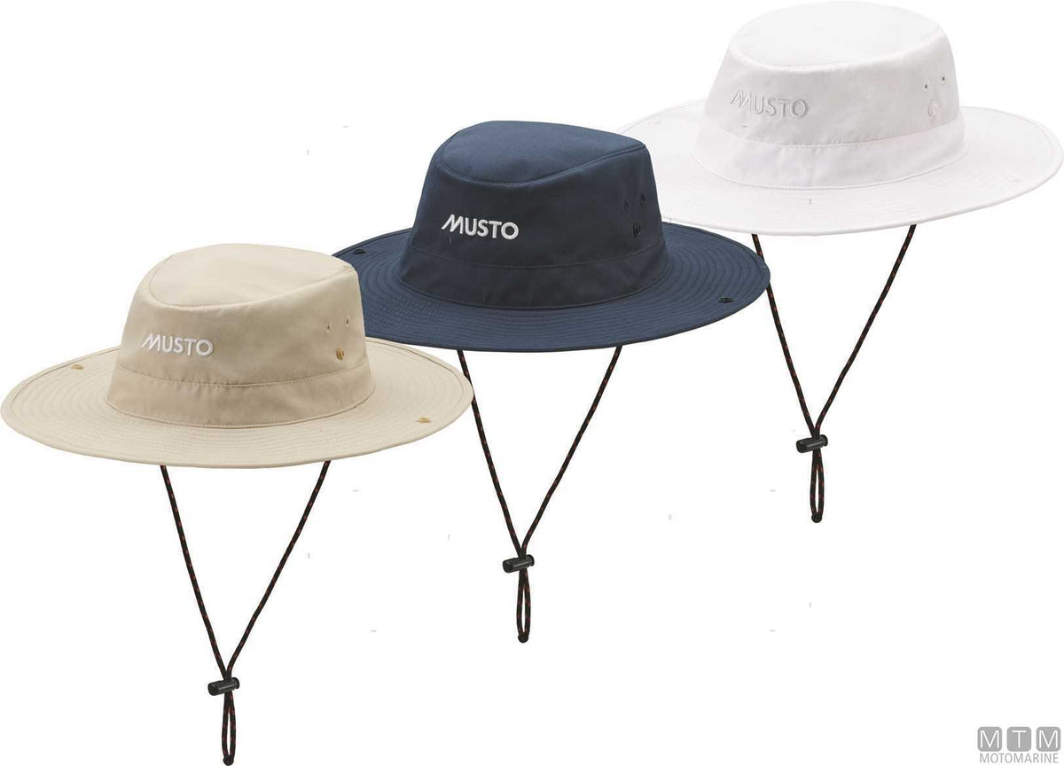Musto Fast Dry Brimmed Hat 002 White L/XL - original photo Motomarine Srl